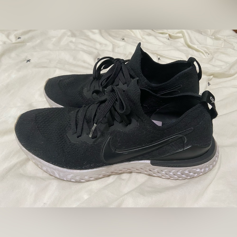 Men’s Nike Epic React Flyknit 2 Black Size 8 BQ8928-002